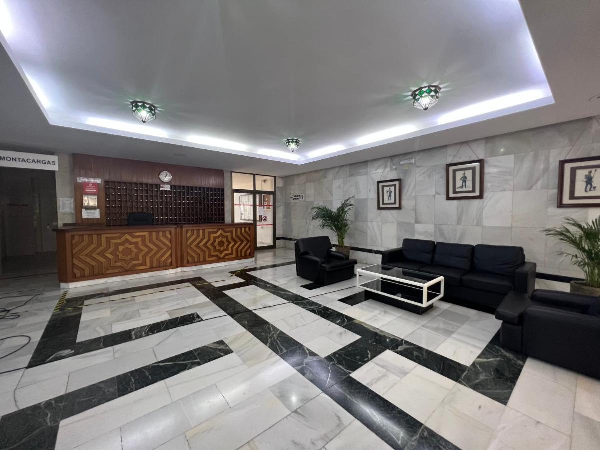 Apartamento Tropical Con Piscina Cerca De La Playa Torremolinos Bagian luar foto