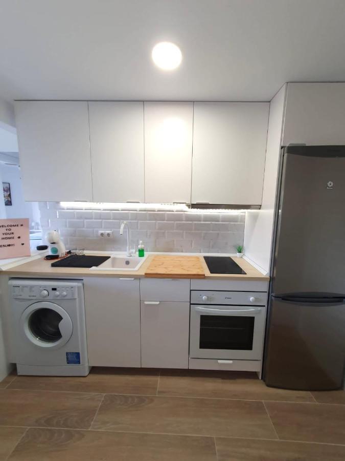 Apartamento Tropical Con Piscina Cerca De La Playa Torremolinos Bagian luar foto