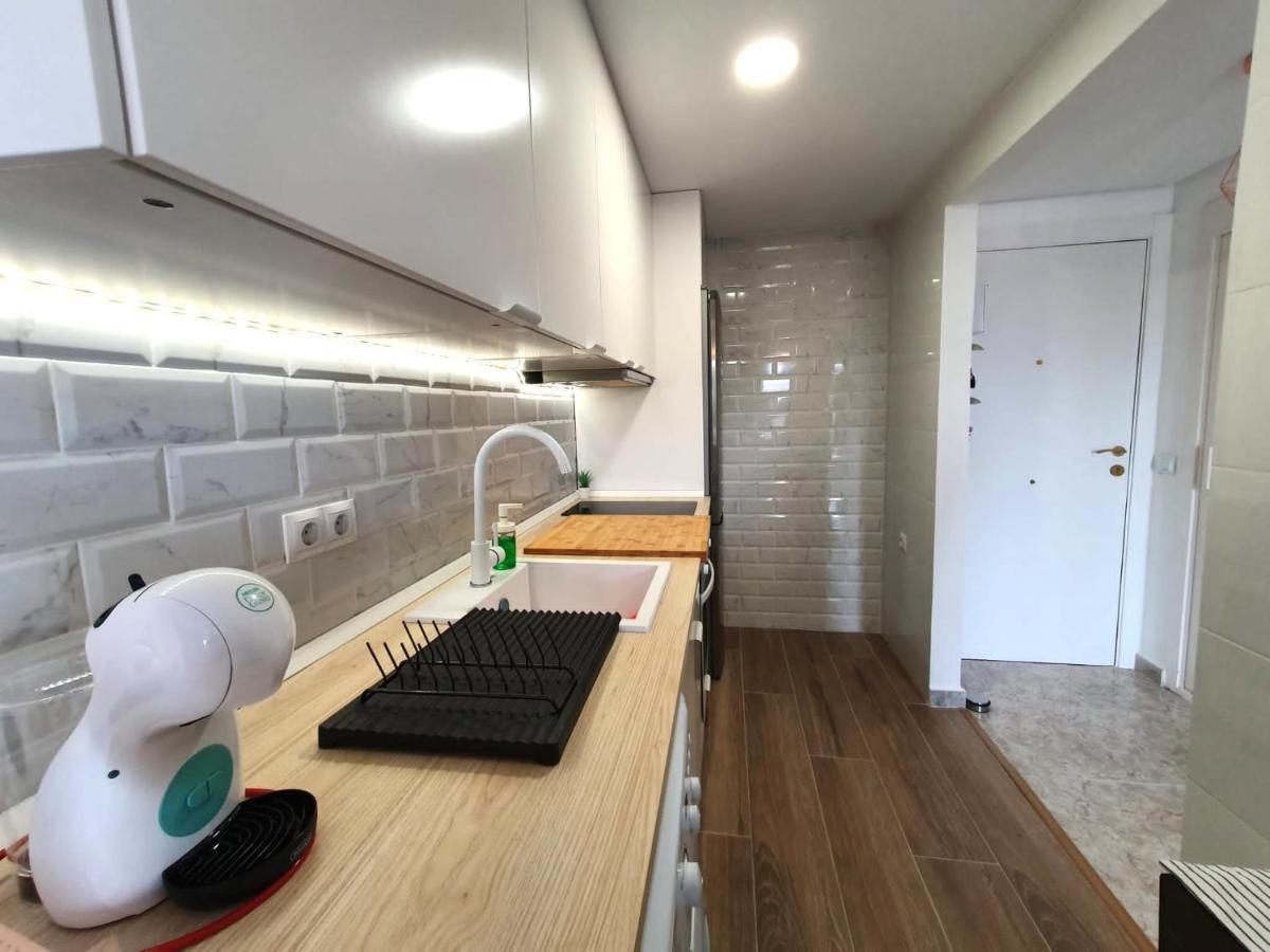 Apartamento Tropical Con Piscina Cerca De La Playa Torremolinos Bagian luar foto