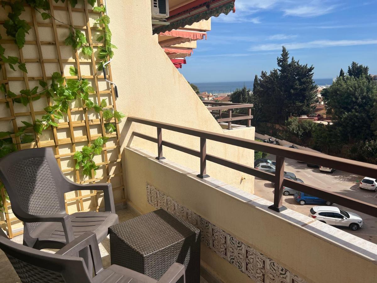 Apartamento Tropical Con Piscina Cerca De La Playa Torremolinos Bagian luar foto